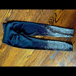 Beyond Yoga leggings size small